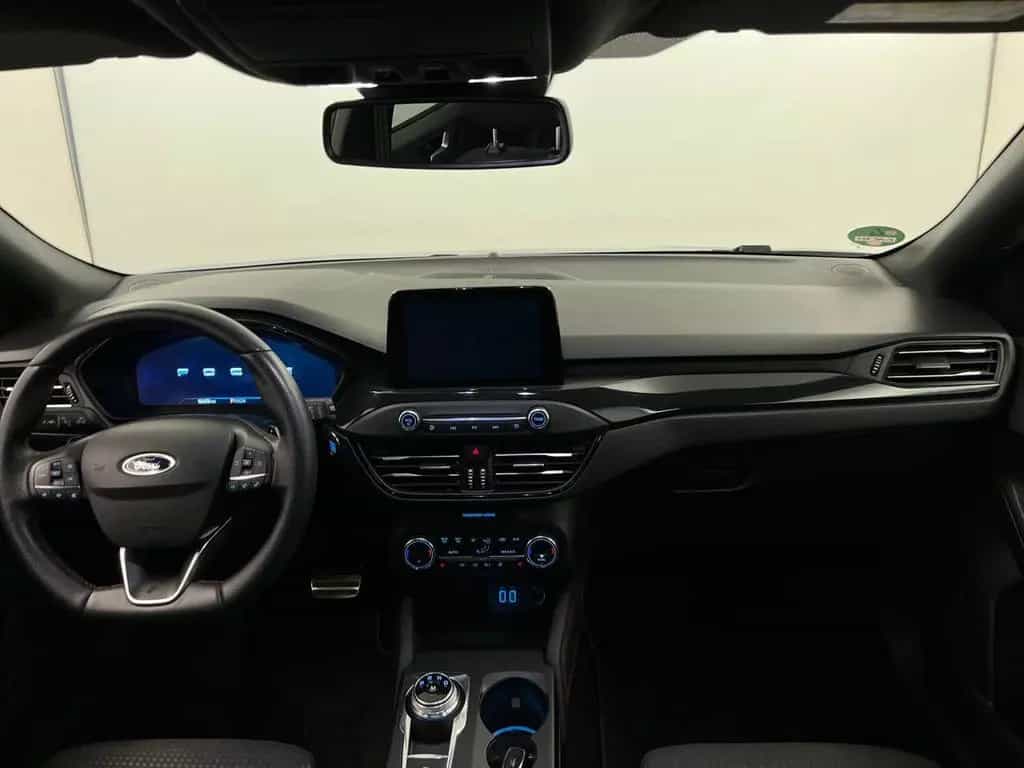 Ford Focus ST-Line X Pano*18*Kamera*B&O*AHK*LED*DAB 10/2021-photo-8