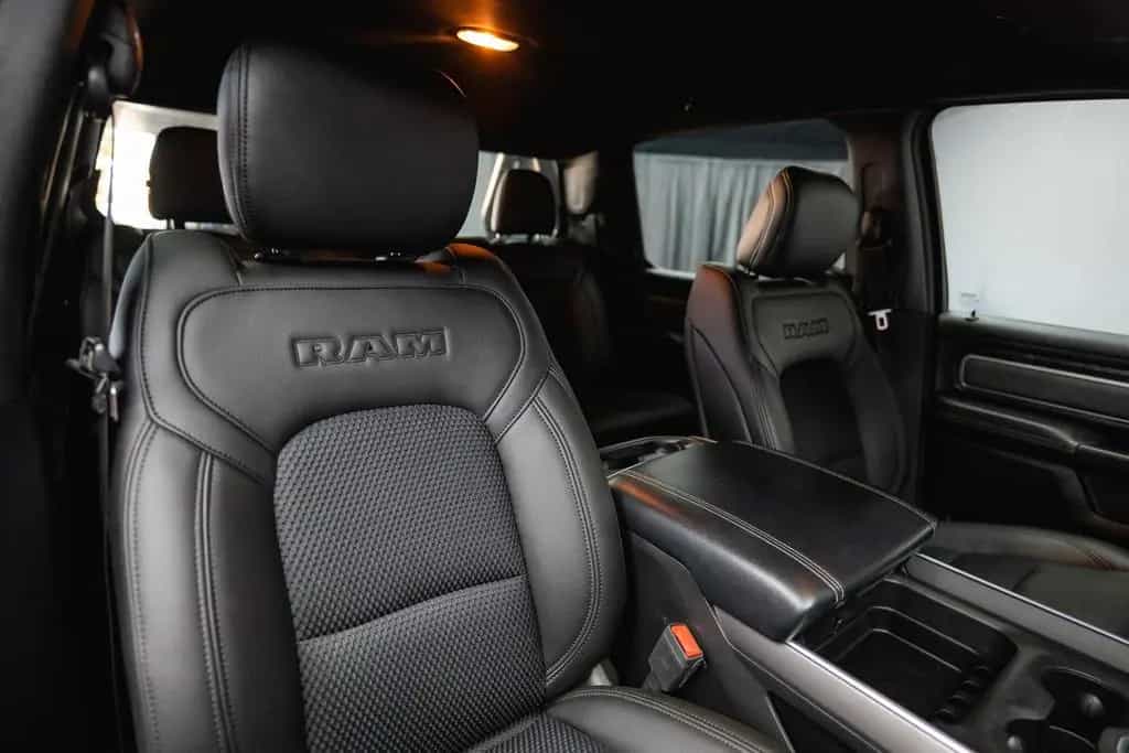 Dodge RAM 5.7 V8 HEMI 4x4 Offroad Night-Edition  LPG 07/2021-photo-45
