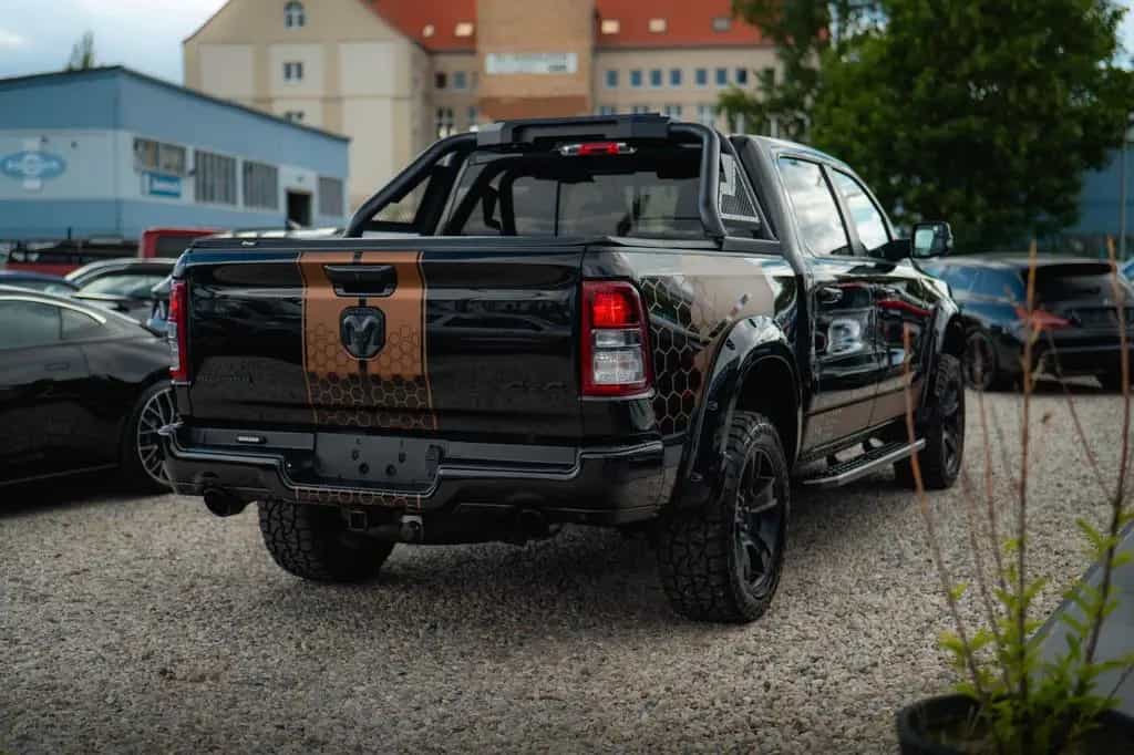 Dodge RAM 5.7 V8 HEMI 4x4 Offroad Night-Edition  LPG 07/2021-photo-6