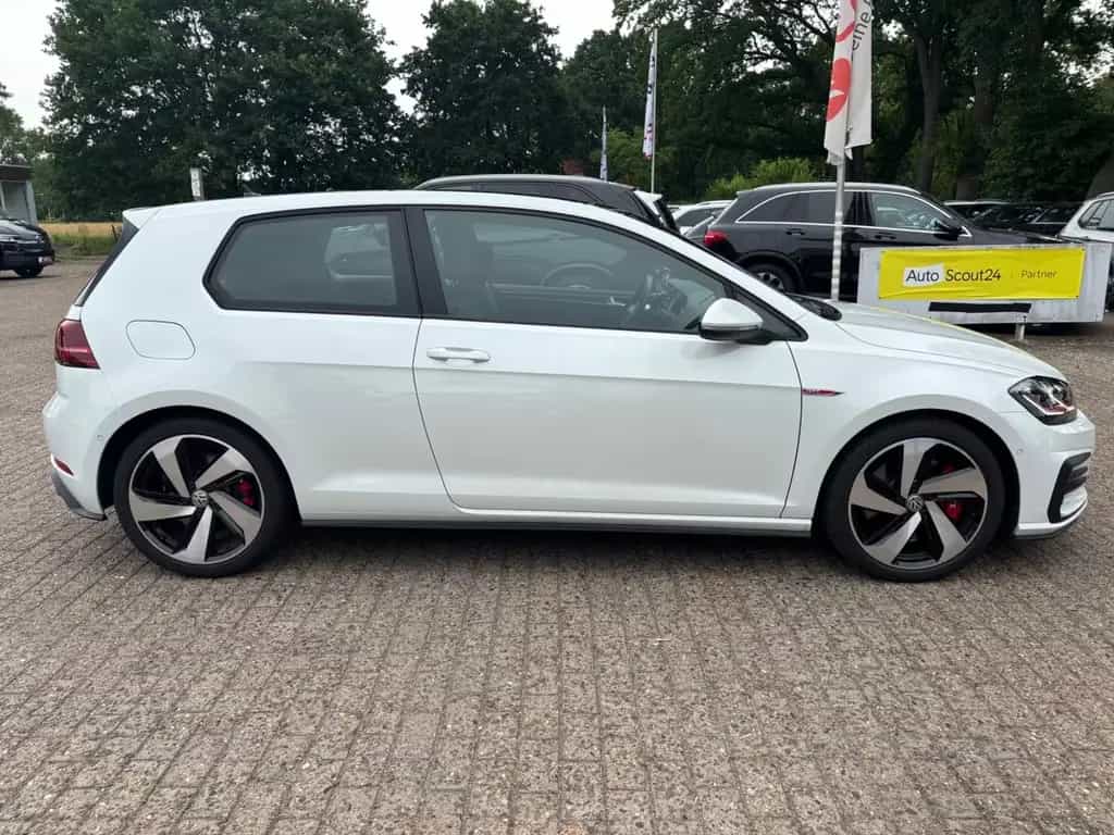 Volkswagen Golf VII Lim. GTI Performance DSG LED Pano Navi 03/2019-photo-12