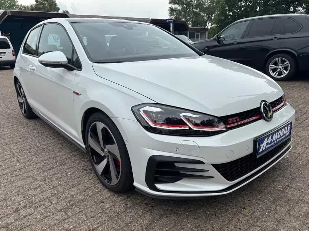 Volkswagen Golf VII Lim. GTI Performance DSG LED Pano Navi 03/2019-photo-13