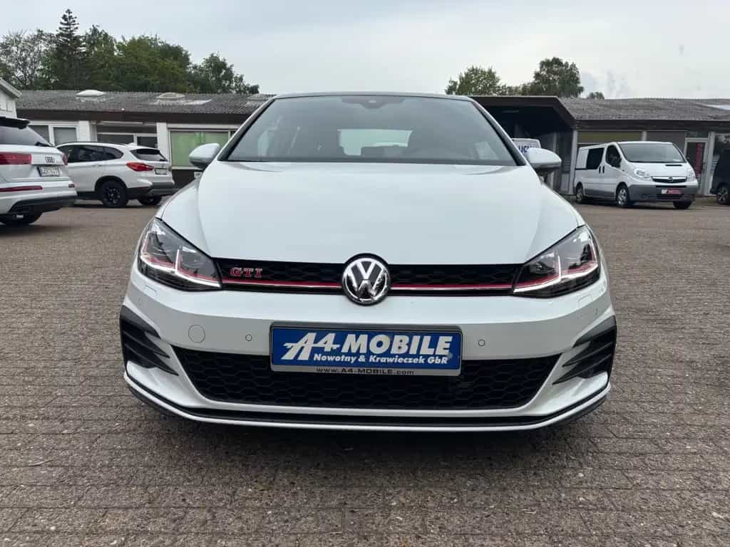 Volkswagen Golf VII Lim. GTI Performance DSG LED Pano Navi 03/2019-photo-9