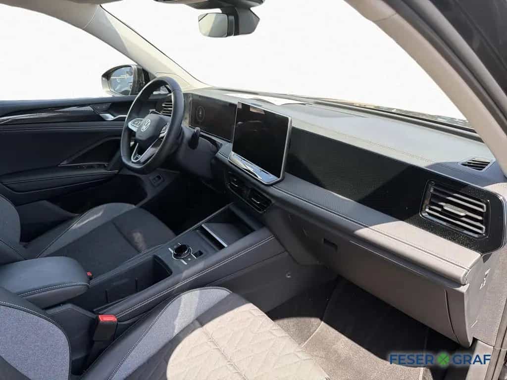 Volkswagen Tiguan 1.5 TSI DSG GOAL AHK KAM NAVI SHZ ACC APP 12/2025-photo-6