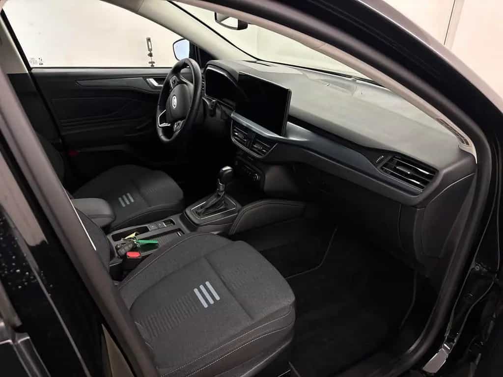 Ford Focus Active X Pano*Kamera*B&O*Matrix*HUD*AHK 12/2022-photo-6