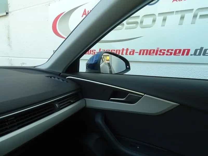 Audi A4 Avant 40 TFSI S-tronic S line 07/2023-photo-12