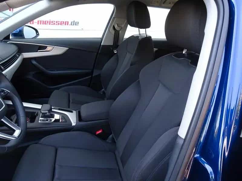 Audi A4 Avant 40 TFSI S-tronic S line 07/2023-photo-7