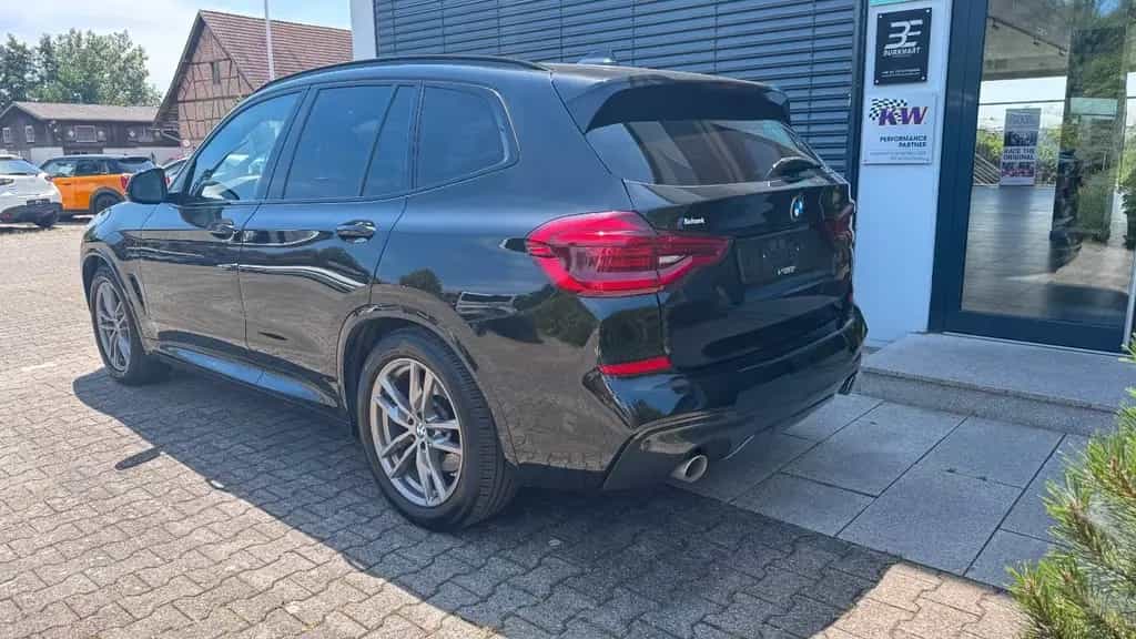 BMW X3 xDrive30i M-Sport *AHK*Pano*Driving Assistant 09/2019-photo-3