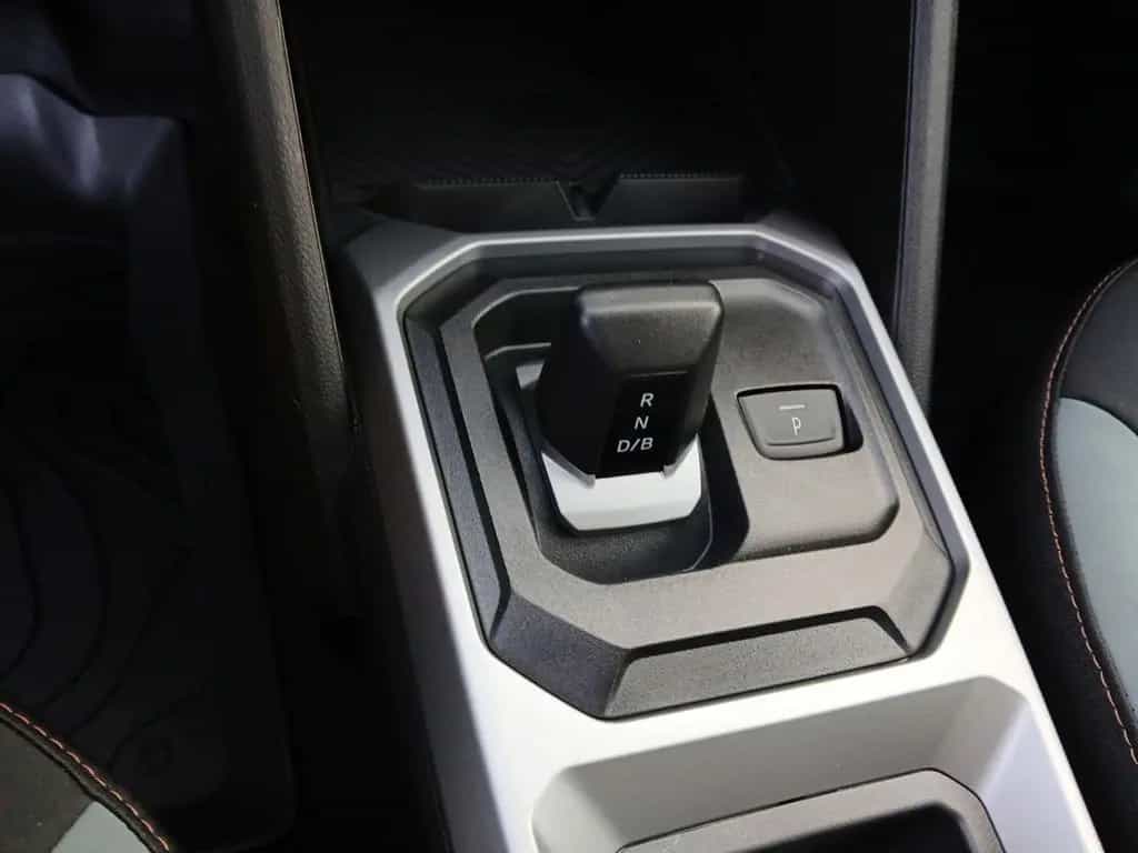 Dacia Duster Extreme HYBRID 140 09/2025-photo-13