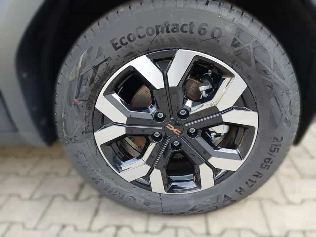 Dacia Duster Extreme HYBRID 140 09/2025-photo-4