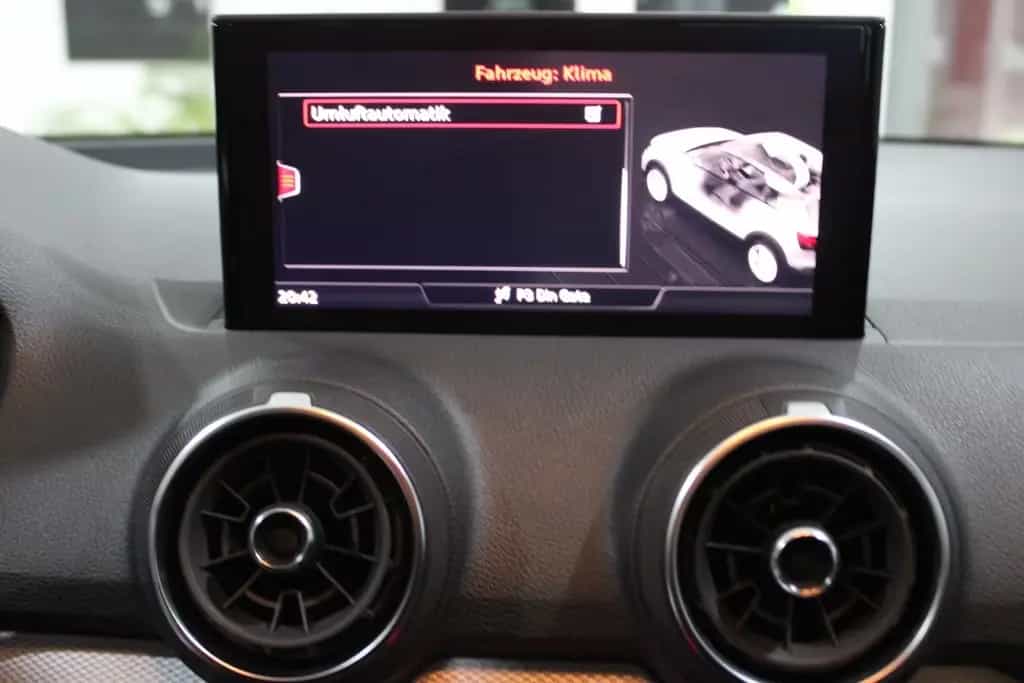Audi Q2 35 TFSI NAVI CARPLAY 12/2022-photo-29