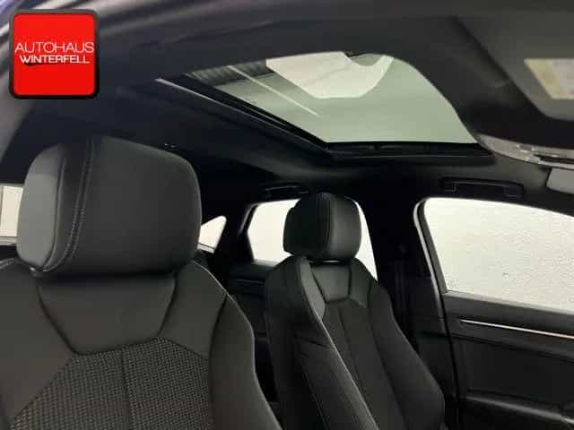 Audi Q3 Sportback 45 TFSI qu S line PANO+360+MATRIX+ 11/2024-photo-9