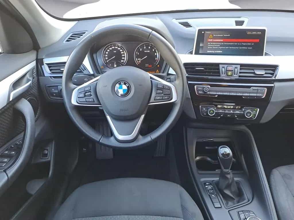 BMW X1 sDrive18i Advantage Klimaaut. AHK PDC 06/2022-photo-10