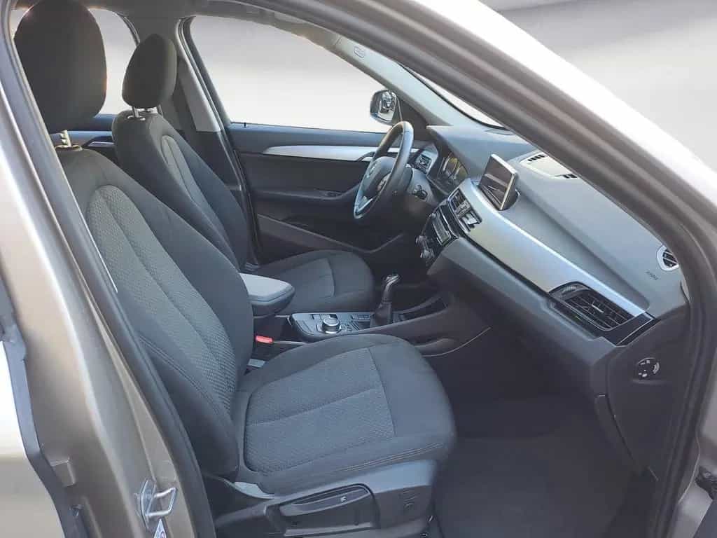 BMW X1 sDrive18i Advantage Klimaaut. AHK PDC 06/2022-photo-8