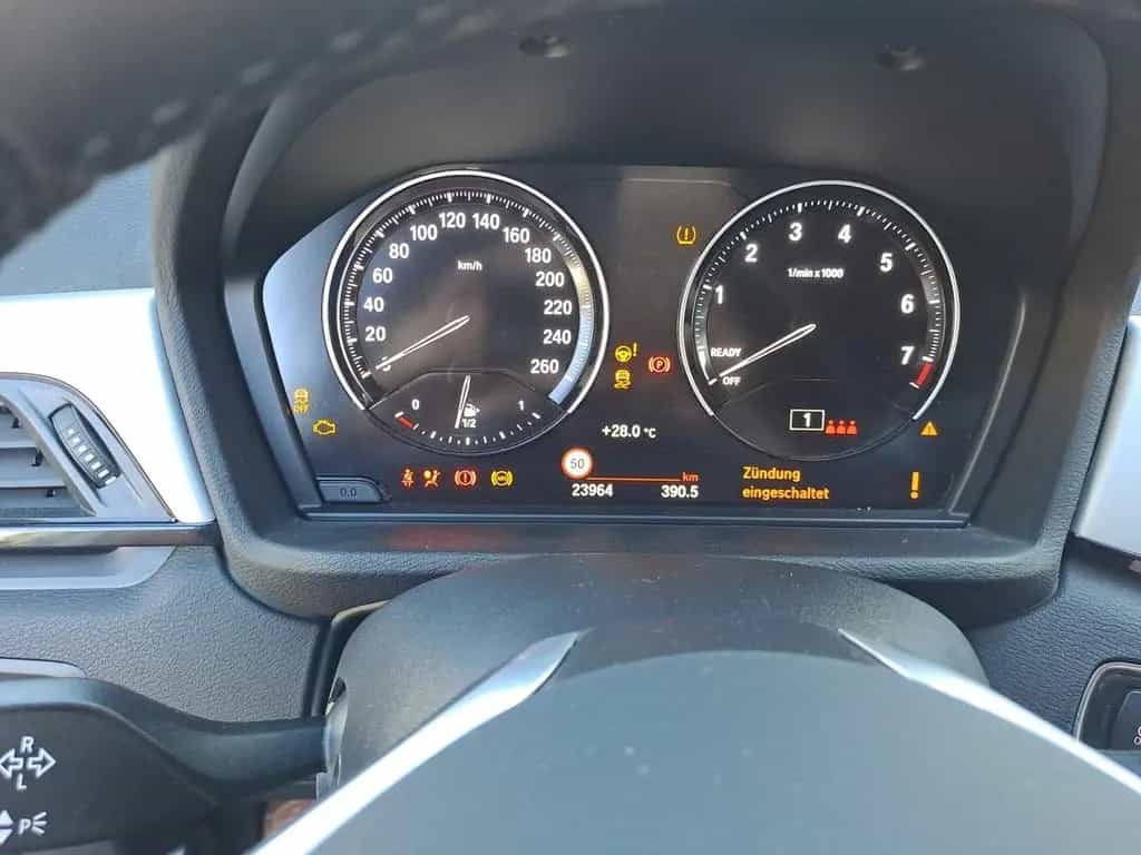 BMW X1 sDrive18i Advantage Klimaaut. AHK PDC 06/2022-photo-9