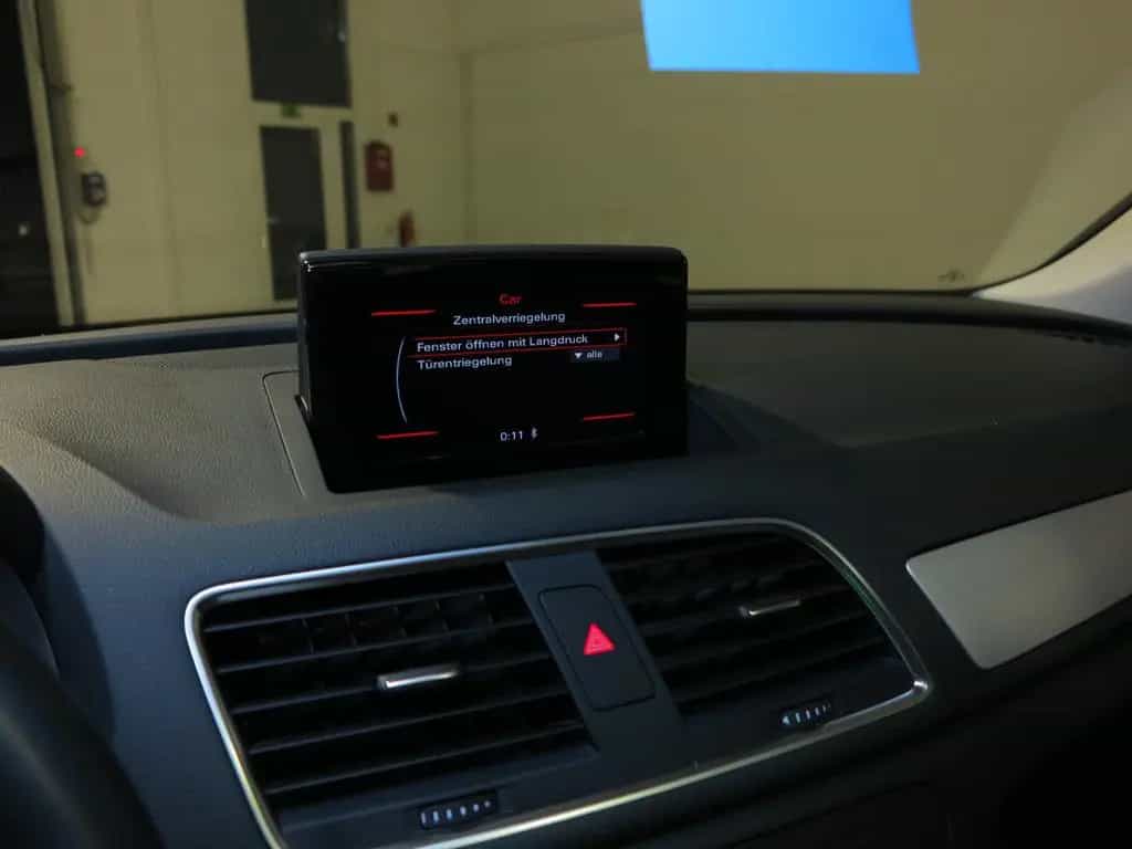 Audi Q3 1.4 TFSI cylinder on demand S tronic eSAD Nav 05/2015-photo-32