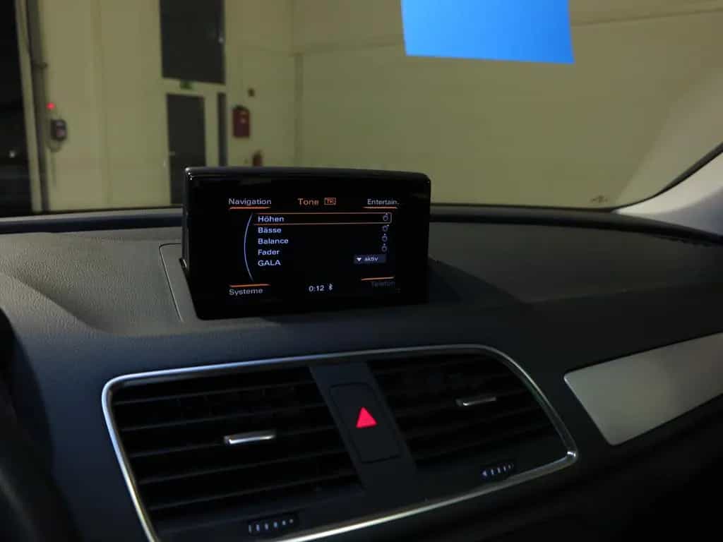 Audi Q3 1.4 TFSI cylinder on demand S tronic eSAD Nav 05/2015-photo-37