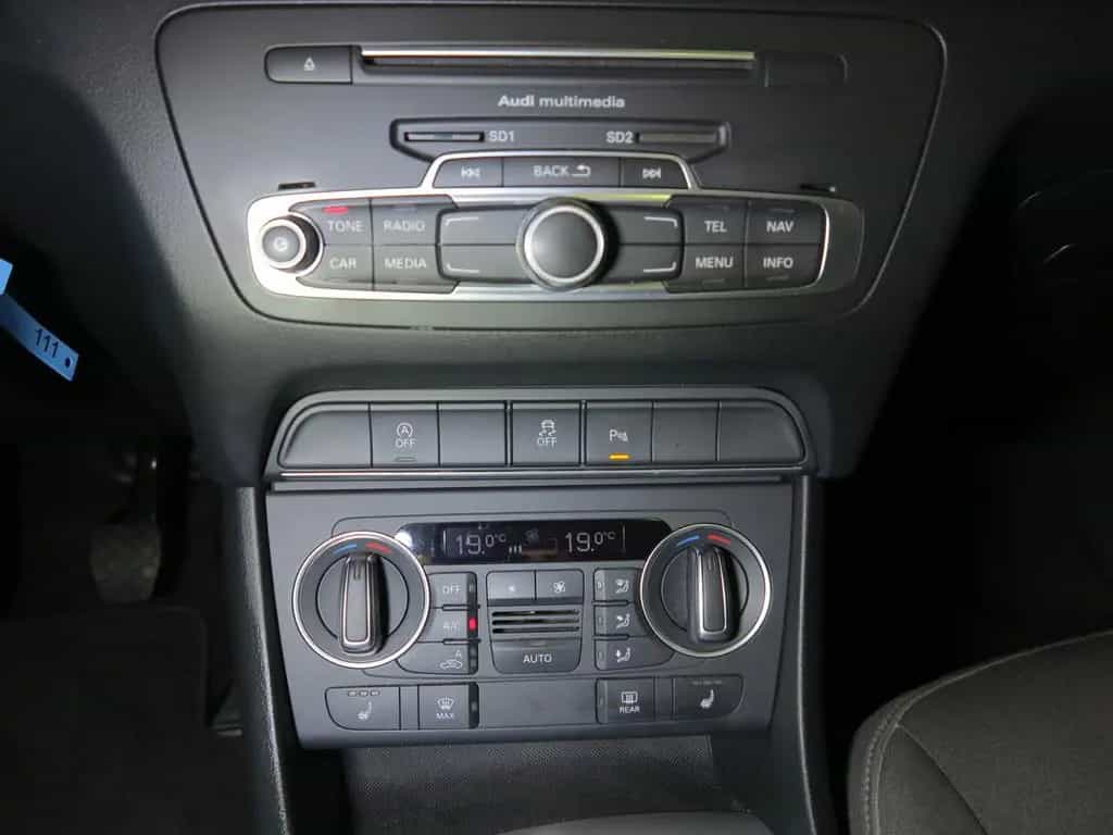 Audi Q3 1.4 TFSI cylinder on demand S tronic eSAD Nav 05/2015-photo-38