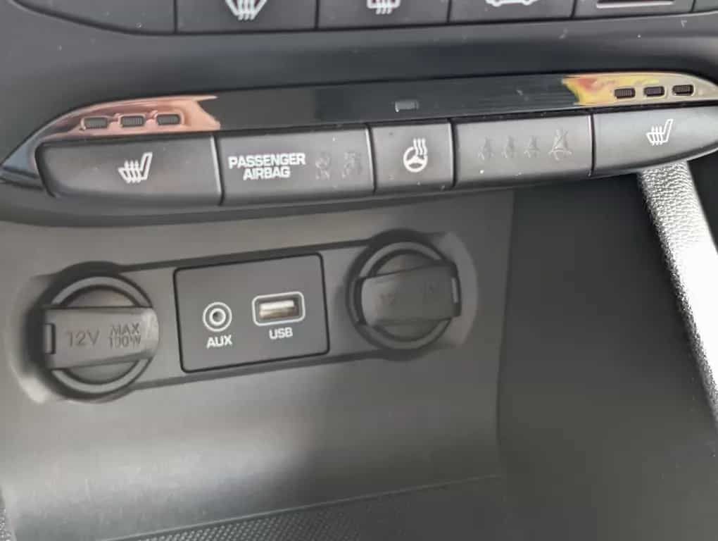 Hyundai i20 Active Blue Trend*2.Hand*Temp*PDC*Shz*TüvNeu 12/2016-photo-29