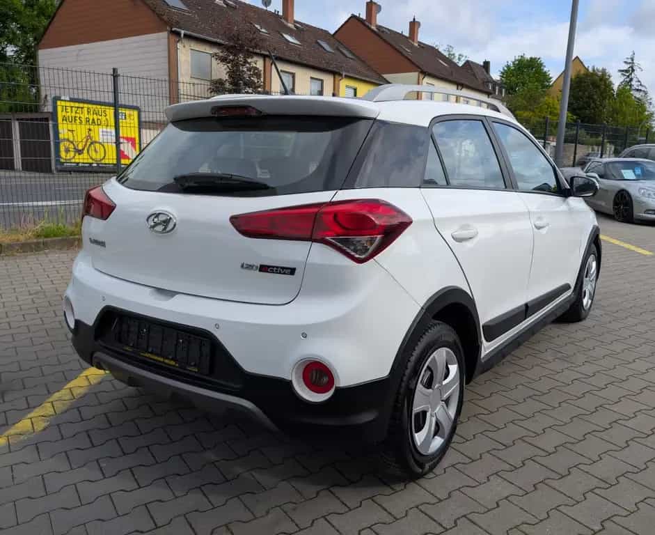 Hyundai i20 Active Blue Trend*2.Hand*Temp*PDC*Shz*TüvNeu 12/2016-photo-4