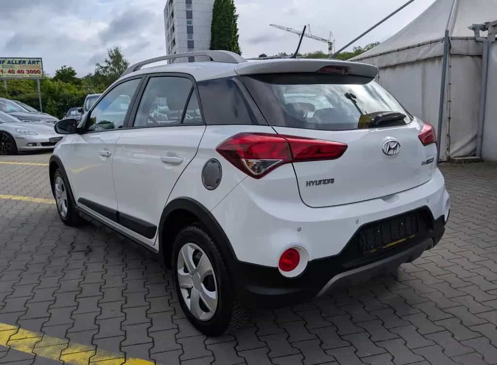 Hyundai i20 Active Blue Trend*2.Hand*Temp*PDC*Shz*TüvNeu 12/2016-photo-6