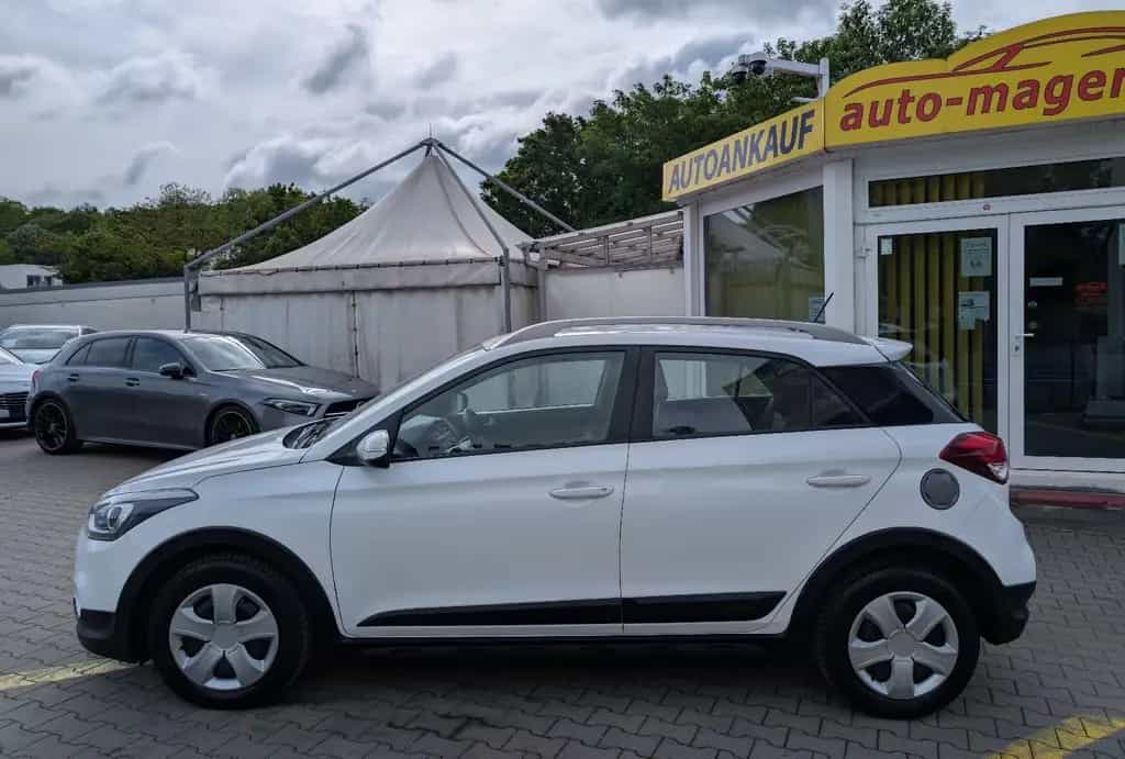 Hyundai i20 Active Blue Trend*2.Hand*Temp*PDC*Shz*TüvNeu 12/2016-photo-7