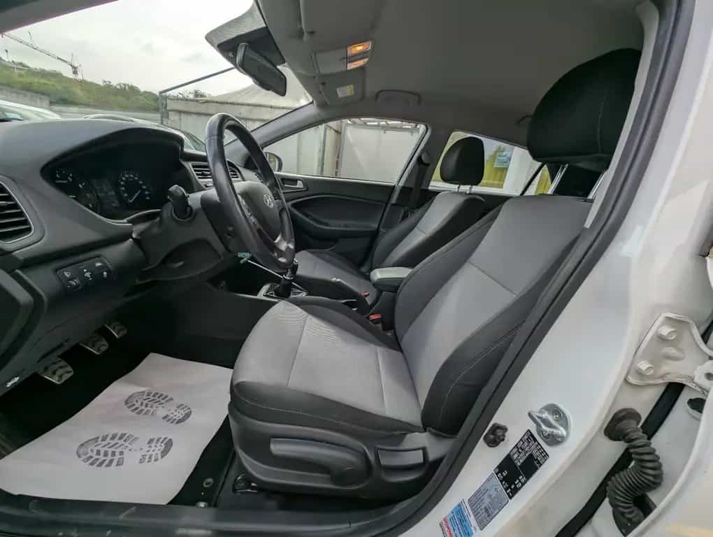 Hyundai i20 Active Blue Trend*2.Hand*Temp*PDC*Shz*TüvNeu 12/2016-photo-9