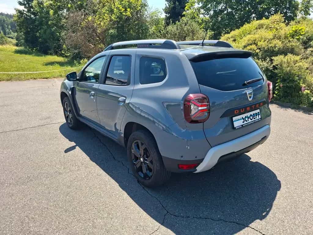 Dacia Duster II Extreme TCE 130 Navi/LED/Kamera 09/2022-photo-4