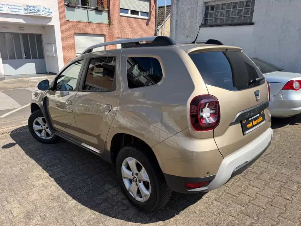 Dacia Duster II COMFORT-NAVI-RFK-TEMPO-AHK-START STOP 08/2019-photo-3