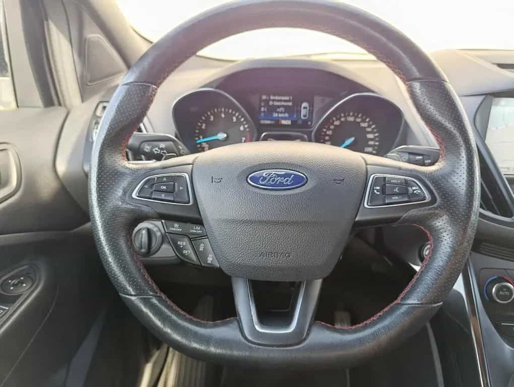 Ford Kuga ST-Line 4WD Alcantara Navi SHZ LHZ PDC 04/2019-photo-17