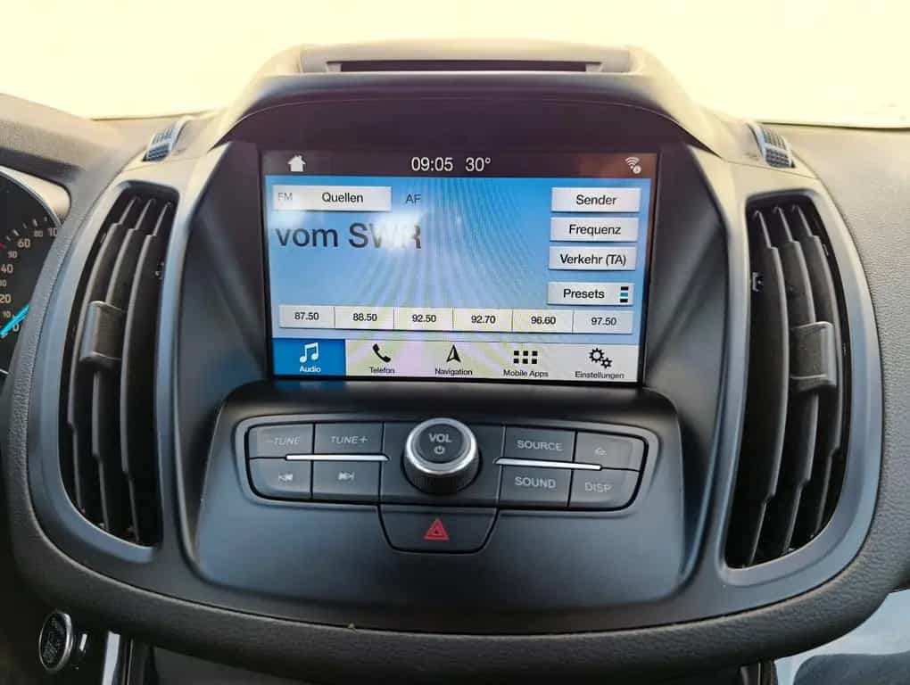 Ford Kuga ST-Line 4WD Alcantara Navi SHZ LHZ PDC 04/2019-photo-24