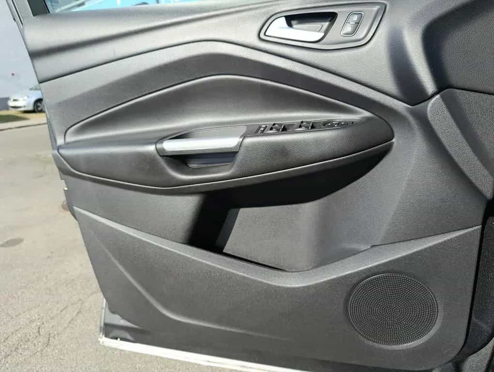 Ford Kuga ST-Line 4WD Alcantara Navi SHZ LHZ PDC 04/2019-photo-31
