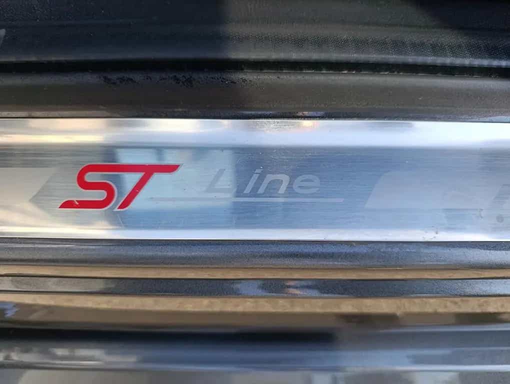 Ford Kuga ST-Line 4WD Alcantara Navi SHZ LHZ PDC 04/2019-photo-9