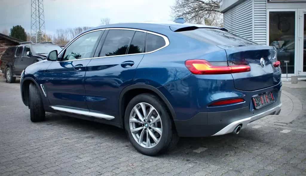 BMW X4 xDrive30i AT M Sport X Pano LED AHK Kamera 10/2019-photo-3