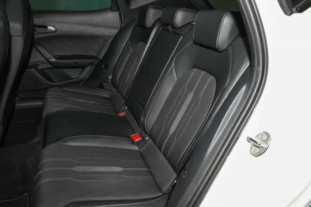 Cupra Formentor 1.5 TSI DSG SHZ ACC Matrix Kam. BEATS 04/2023-photo-15