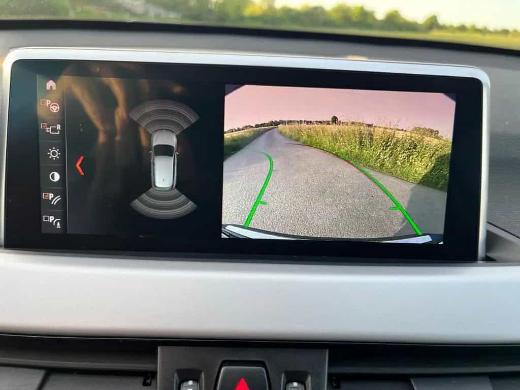BMW X1 sDrive 1.8 Automatik SUV 07/2019-photo-13