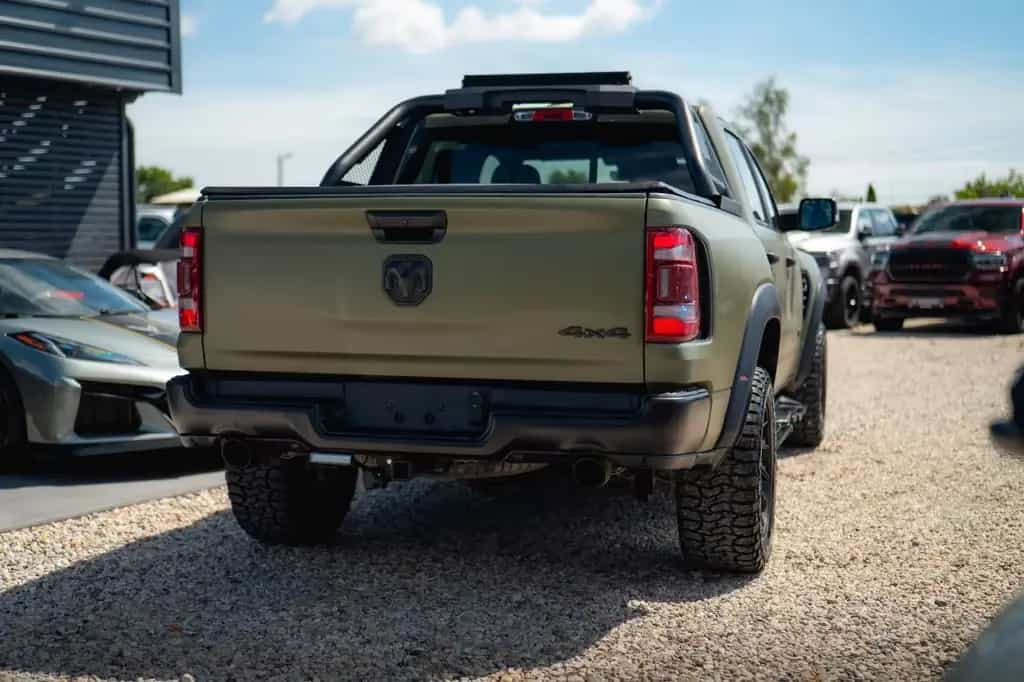 Dodge RAM 5.7 V8 HEMI 4x4 LARAMIE OFFROAD TRX Styling 10/2024-photo-12