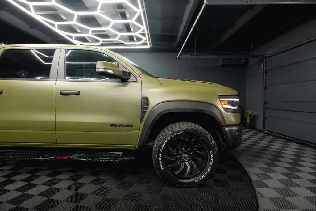Dodge RAM 5.7 V8 HEMI 4x4 LARAMIE OFFROAD TRX Styling 10/2024-photo-23