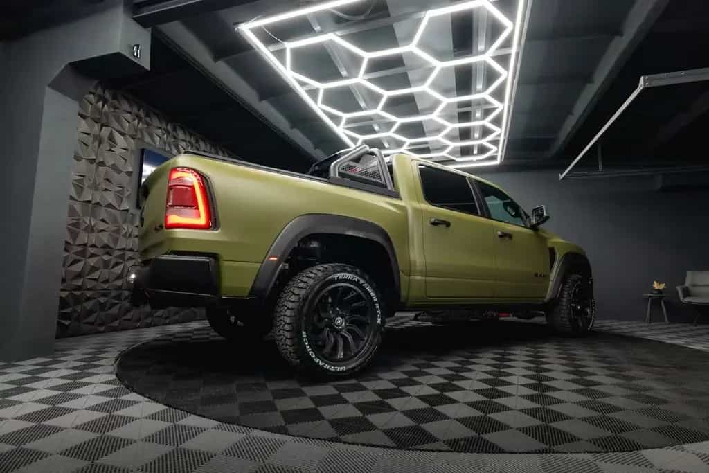 Dodge RAM 5.7 V8 HEMI 4x4 LARAMIE OFFROAD TRX Styling 10/2024-photo-24