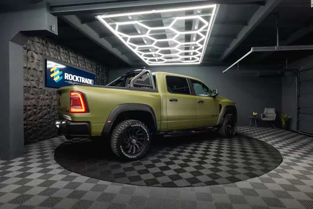 Dodge RAM 5.7 V8 HEMI 4x4 LARAMIE OFFROAD TRX Styling 10/2024-photo-25