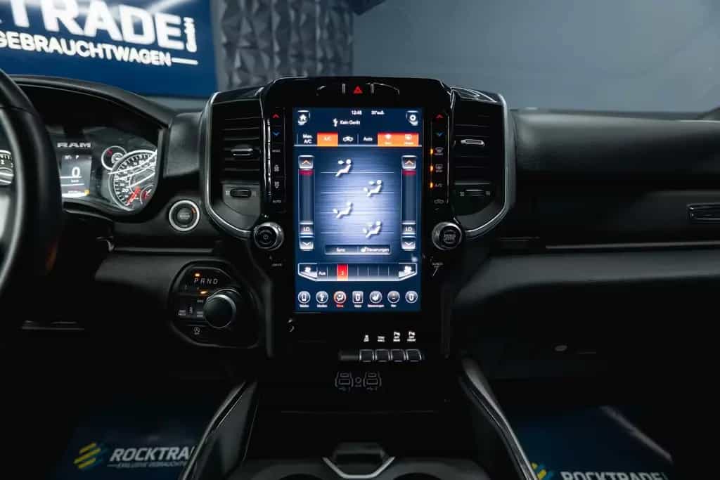 Dodge RAM 5.7 V8 HEMI 4x4 LARAMIE OFFROAD TRX Styling 10/2024-photo-35