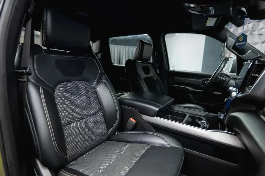 Dodge RAM 5.7 V8 HEMI 4x4 LARAMIE OFFROAD TRX Styling 10/2024-photo-48