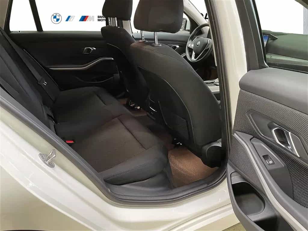 BMW 320 i TOURING DAB AHK SHZ PDC ALU 19" 05/2023-photo-10