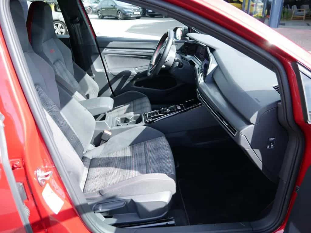 Volkswagen Golf VIII 2.0 TSI GTI PDC SHZ KAMERA H/K ACC LED 09/2022-photo-1