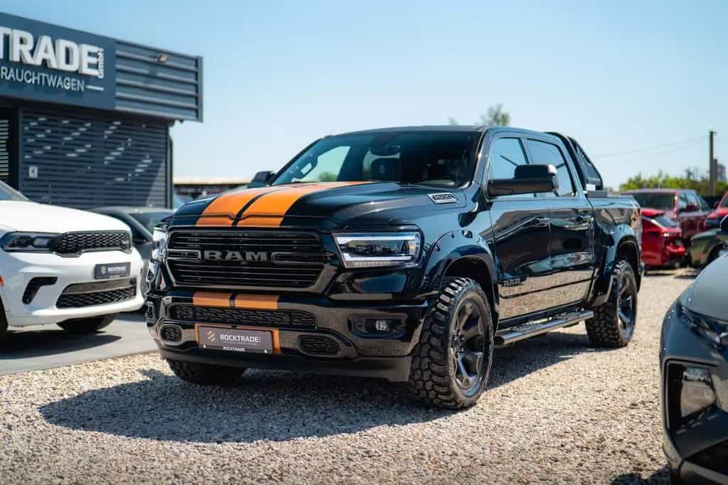 Dodge RAM 5.7 V8 HEMI 4x4 OFFROAD Night-Paket *LED*19% 11/2021-photo-1