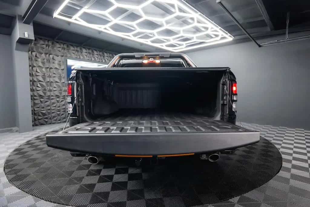 Dodge RAM 5.7 V8 HEMI 4x4 OFFROAD Night-Paket *LED*19% 11/2021-photo-18