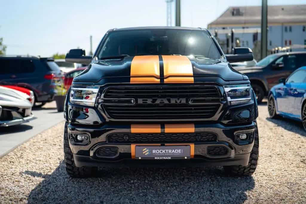 Dodge RAM 5.7 V8 HEMI 4x4 OFFROAD Night-Paket *LED*19% 11/2021-photo-2