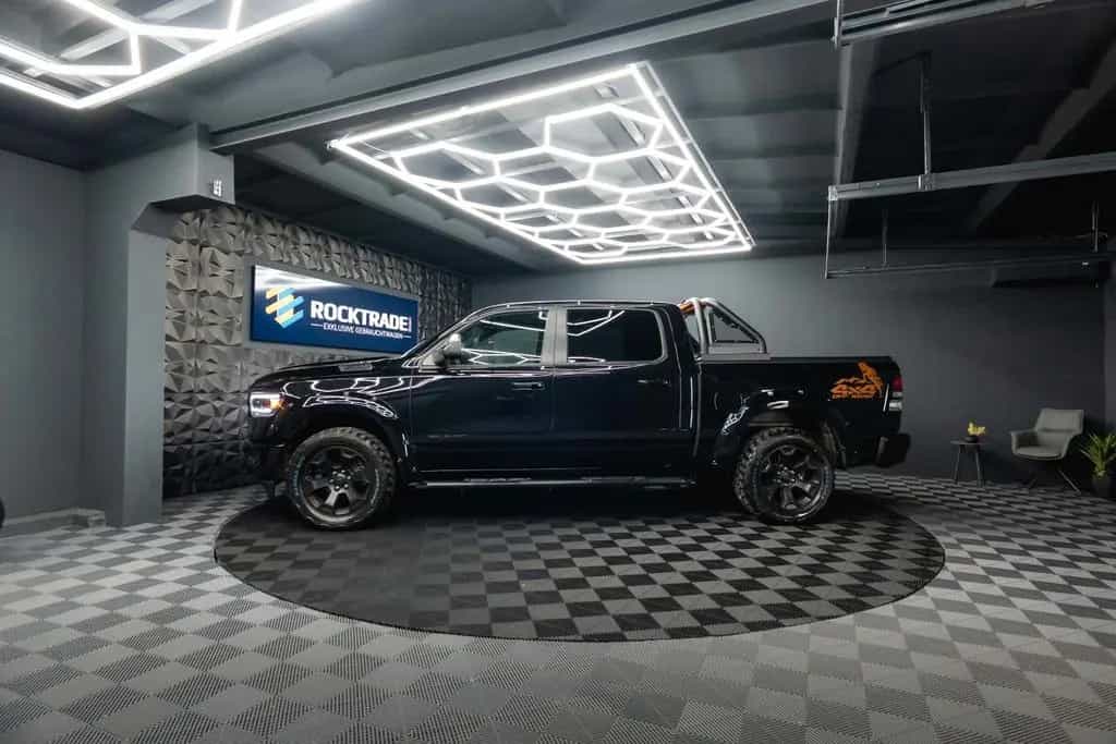 Dodge RAM 5.7 V8 HEMI 4x4 OFFROAD Night-Paket *LED*19% 11/2021-photo-21