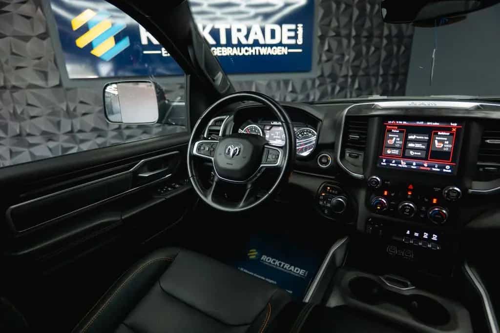 Dodge RAM 5.7 V8 HEMI 4x4 OFFROAD Night-Paket *LED*19% 11/2021-photo-25