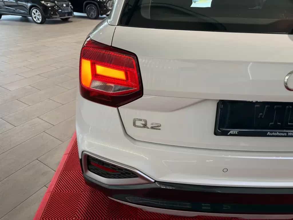 Audi Q2 35 TFSI advanced ACC LED PDC CarPlay 08/2023-photo-10