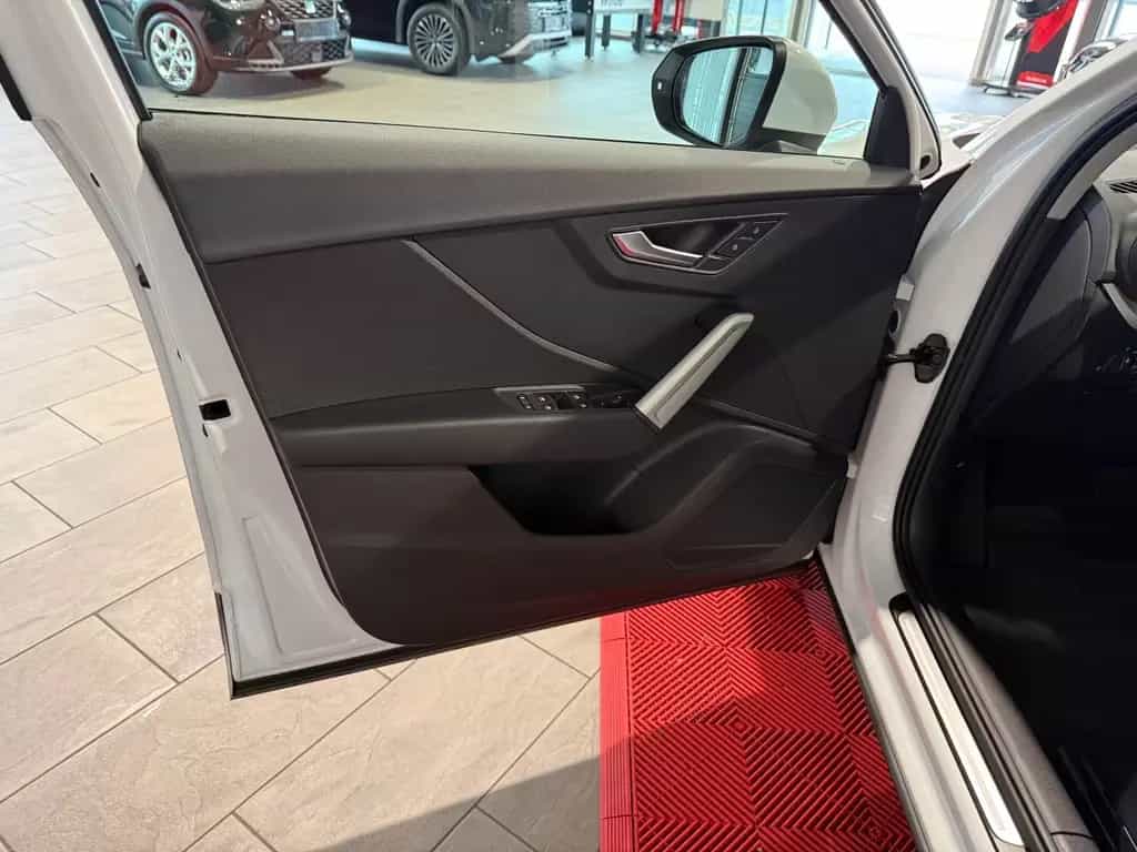 Audi Q2 35 TFSI advanced ACC LED PDC CarPlay 08/2023-photo-21